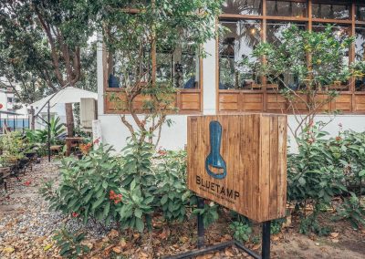 Bluetamp Cafe – Specialty Coffee & All Day Brunch คาเฟ่ของคนคูลๆ