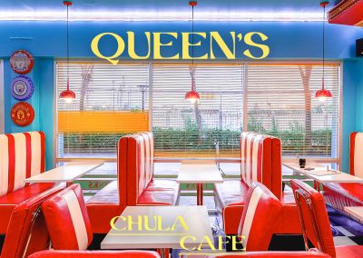 Queen’s Chula Café อเมริกัน-ไทย ไดเนอร์